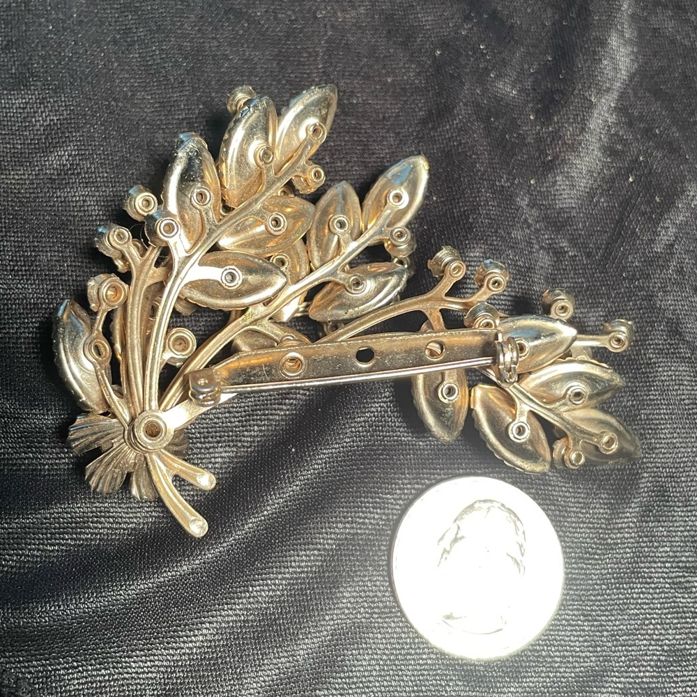 Vintage Rhinestone Broach - Picture 4 of 4